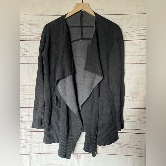 Lululemon Still Lotus Wrap Heathered Black - Picture 1 of 5